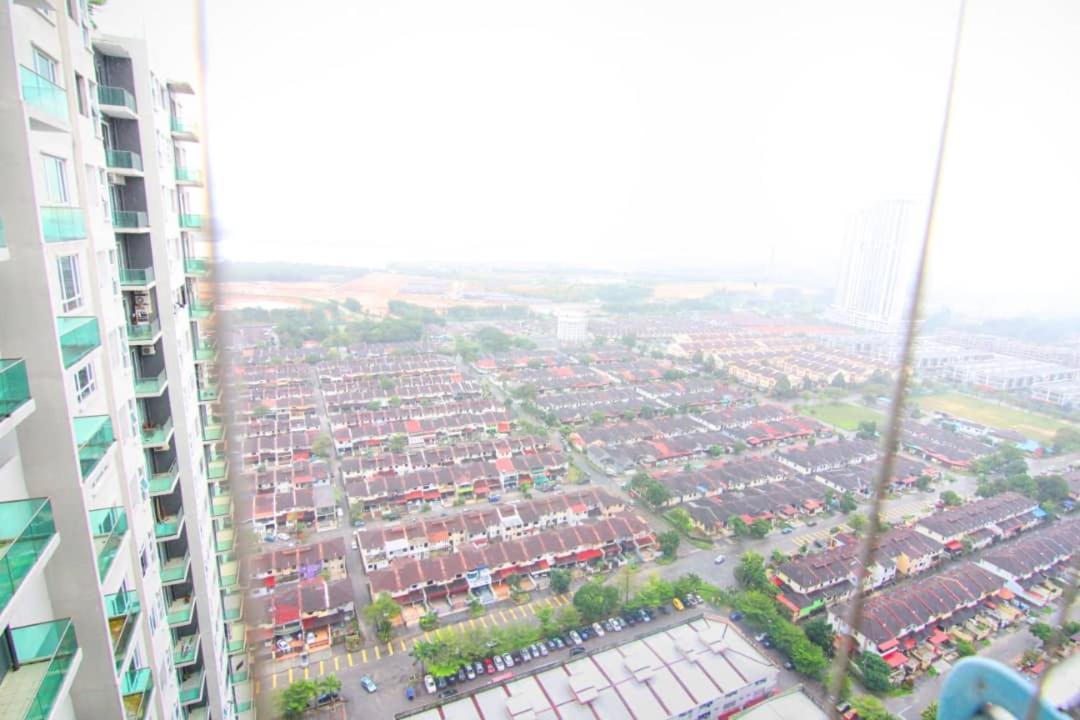 D'Calton Seaview Apartment Johor Bahru Ngoại thất bức ảnh